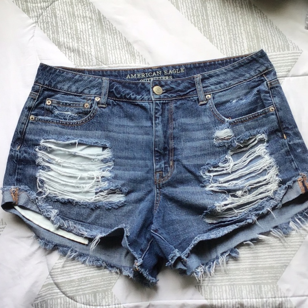 American Eagle | Hi-Rise Festival Shorts